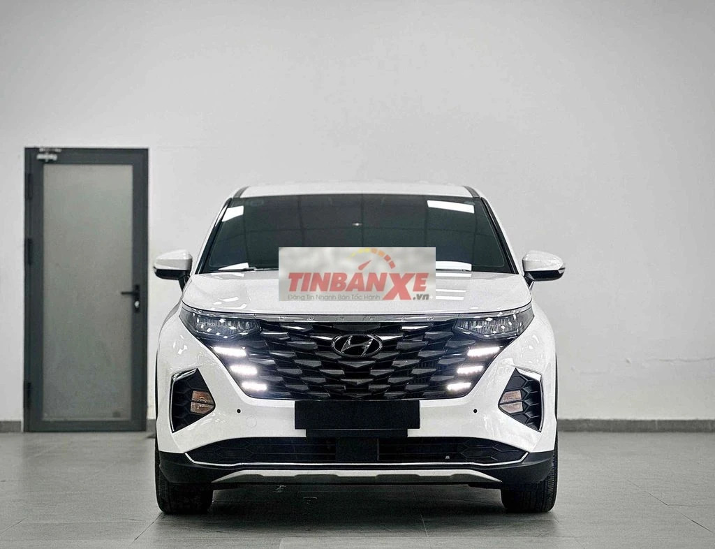 🚘 Hyundai Custin 1.5AT 2024 Trắng 40.000 km
