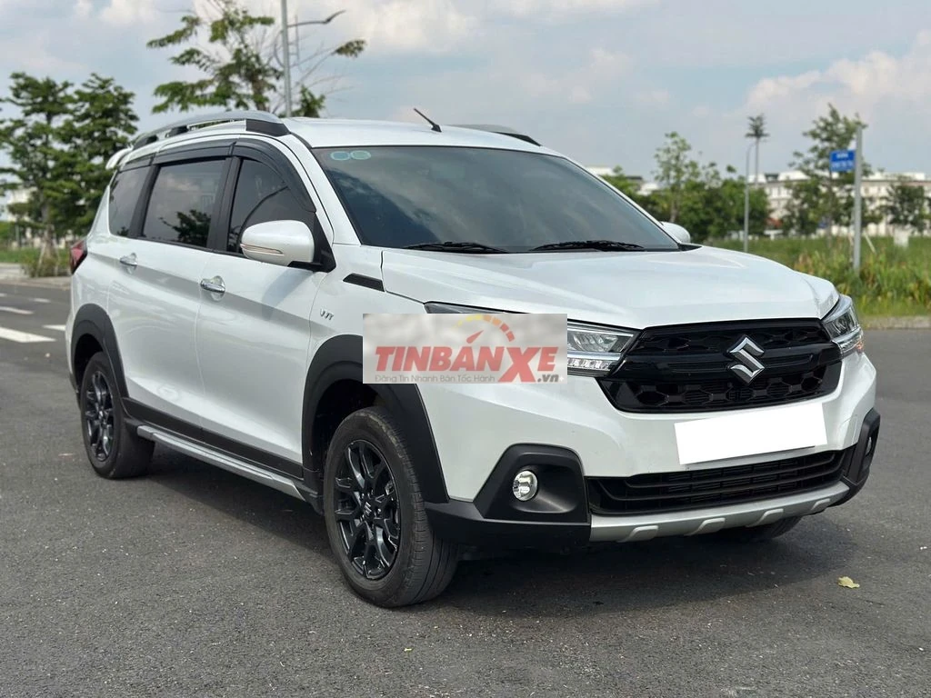 Suzuki XL7 Hybrid 2024 xe gia đình có hổ trợ bank