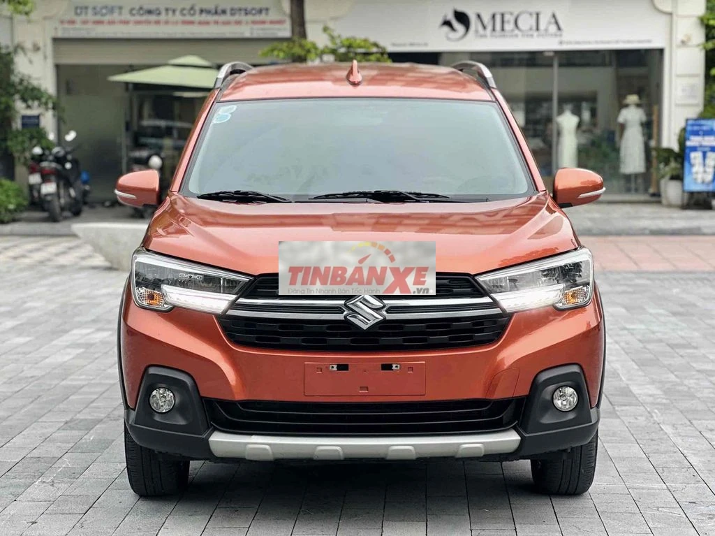 Suzuki XL7 2022 7 chỗ màu Cam