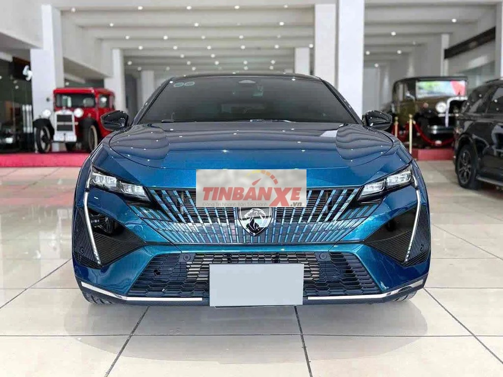 Peugeot 408gt 2024 đi 32.000 km lên 200tr phụ kiện
