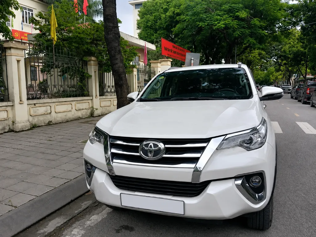 Bán Toyota Fortuner máy xăng 2018 – Chính chủ