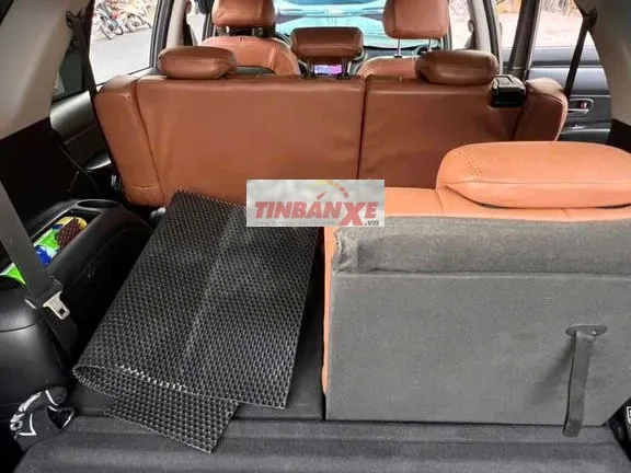 KIA Carens Premium 2.0 2012 Tự động Xám