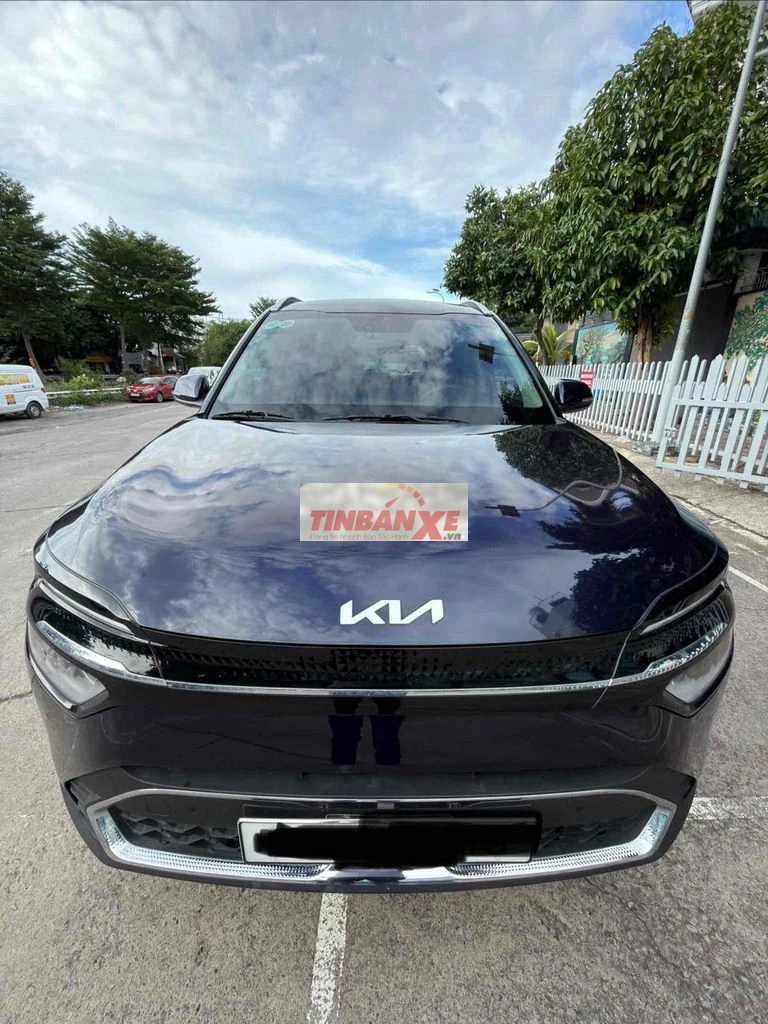 Kia Carens Luxury 2025 Xanh 27.000 km