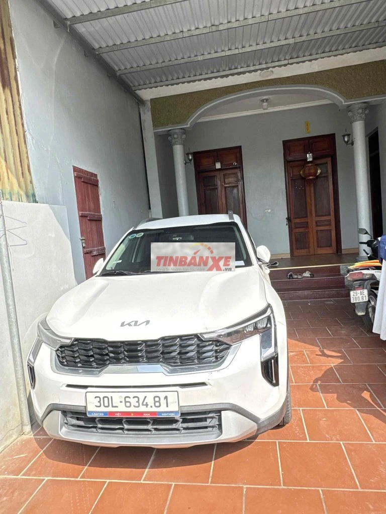 Kia Sonet 2024 Luxury Trắng 18000 km