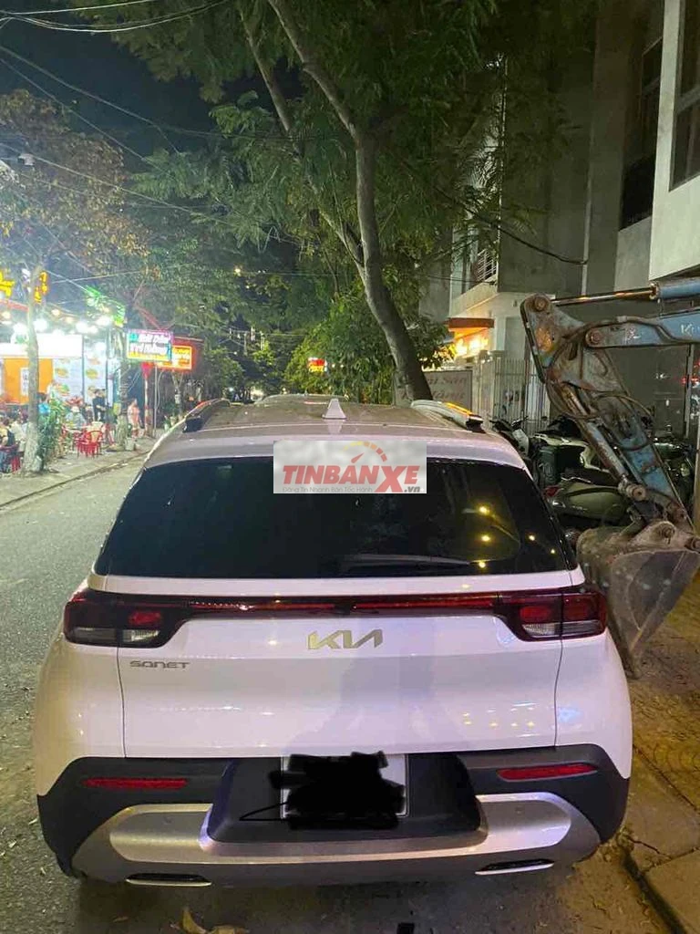 Kia Sonet 2023 Deluxe AT Trắng
