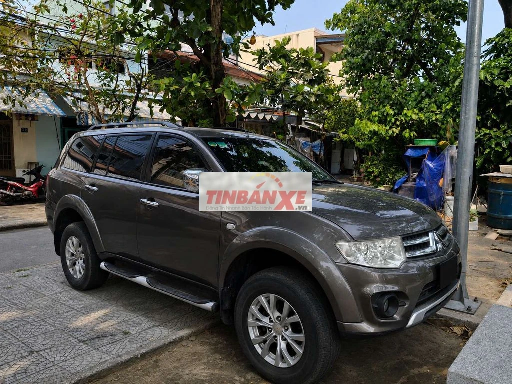 Mitsubishi Pajero Sport Nâu 7 chỗ Da