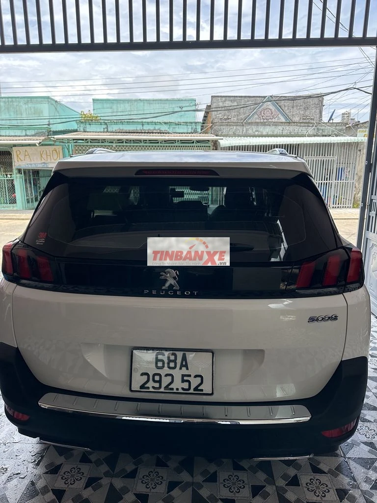 Peugeot 5008 2020 Trắng 96327 km