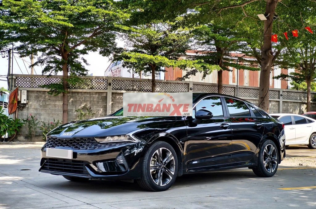 Kia K5 2.0 luxury 2022 xe gia đình lướt vay 70%