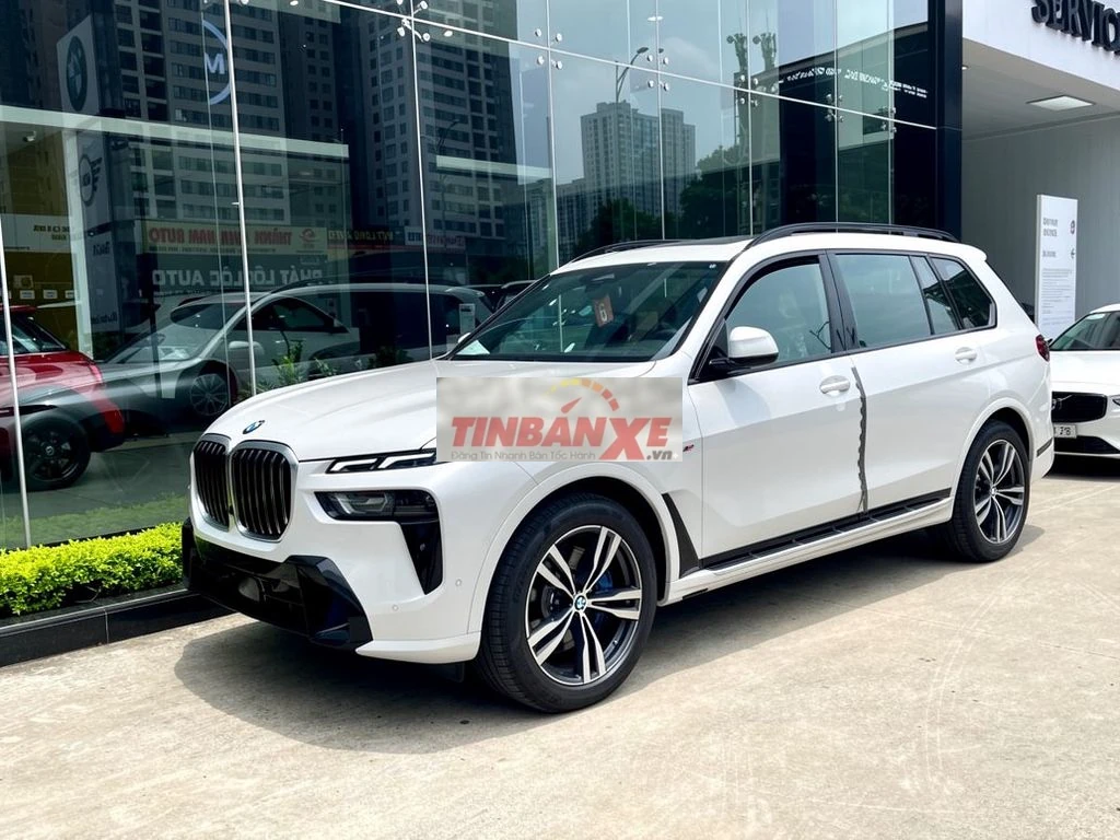 BMW X7 xDrive40i M Sport 2024 Trắng Tự động 7 chỗ