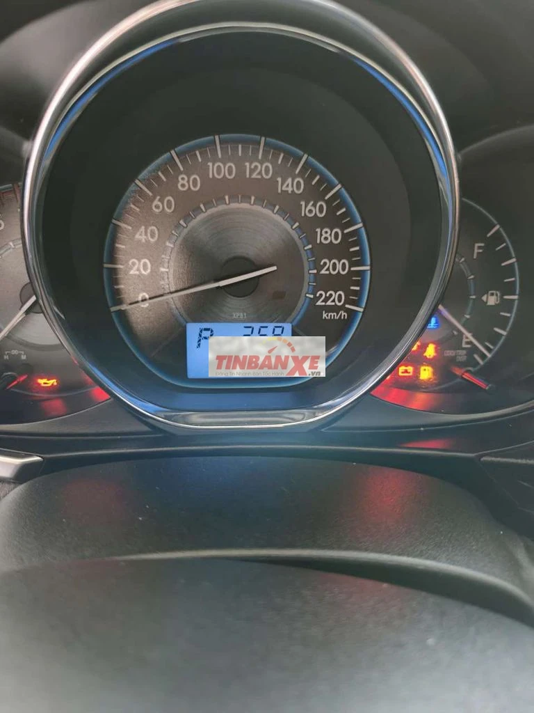 Toyota Vios 1.5 AT 2015 Nâu vàng