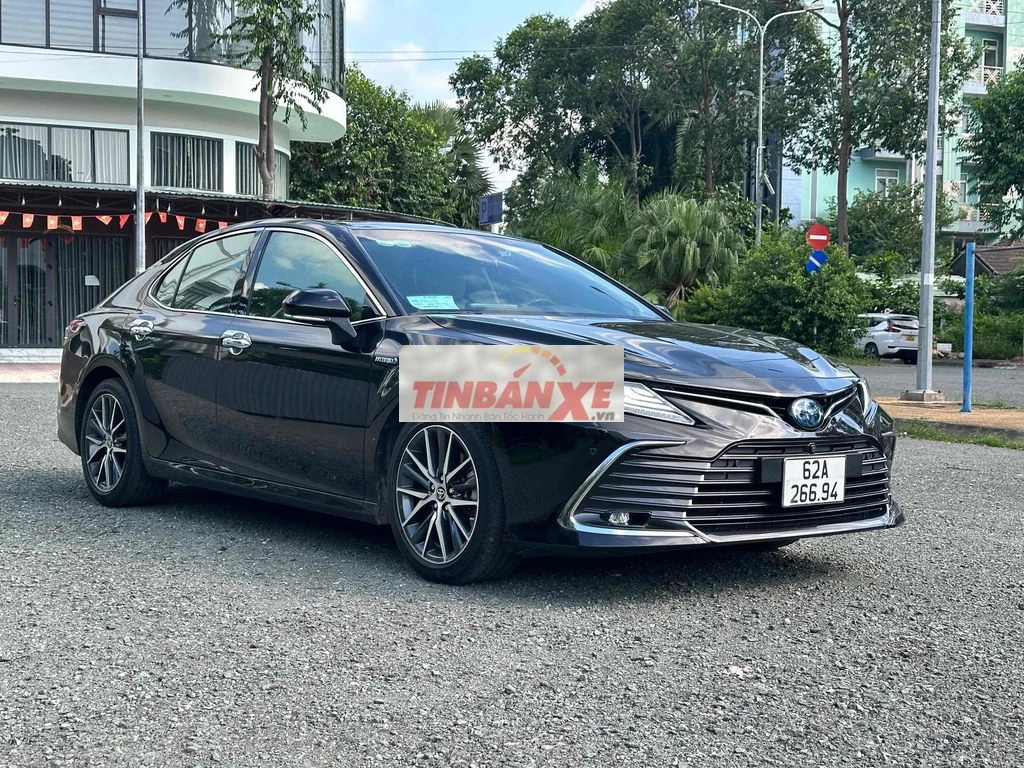 Toyota Camry Hybrid 2022 2.5L Đen Hỗ Trợ Góp