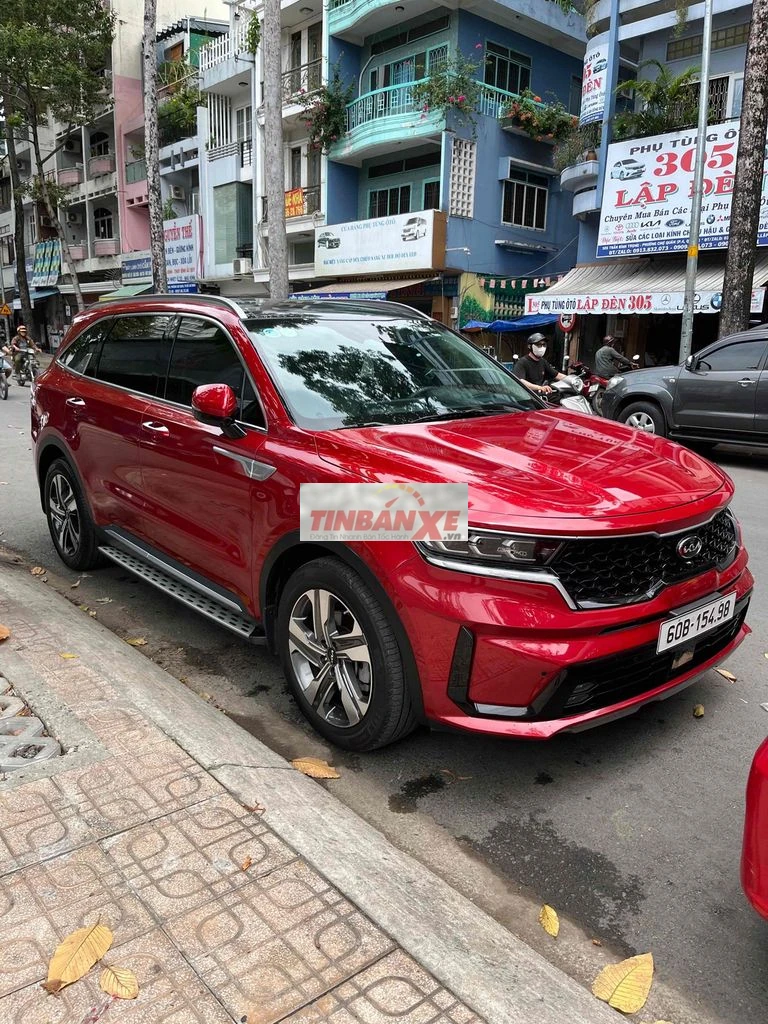 Kia Sorento 2.5 AT 4x4 xăng đỏ 22.000 km