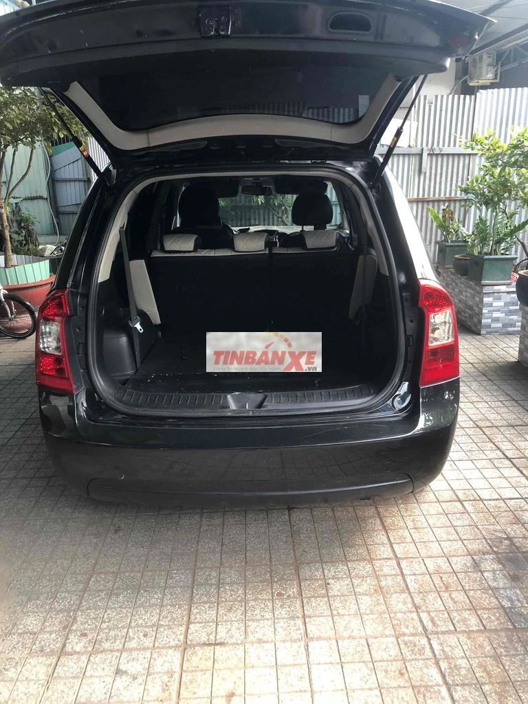 Kia Carens 7 chỗ màu Đen