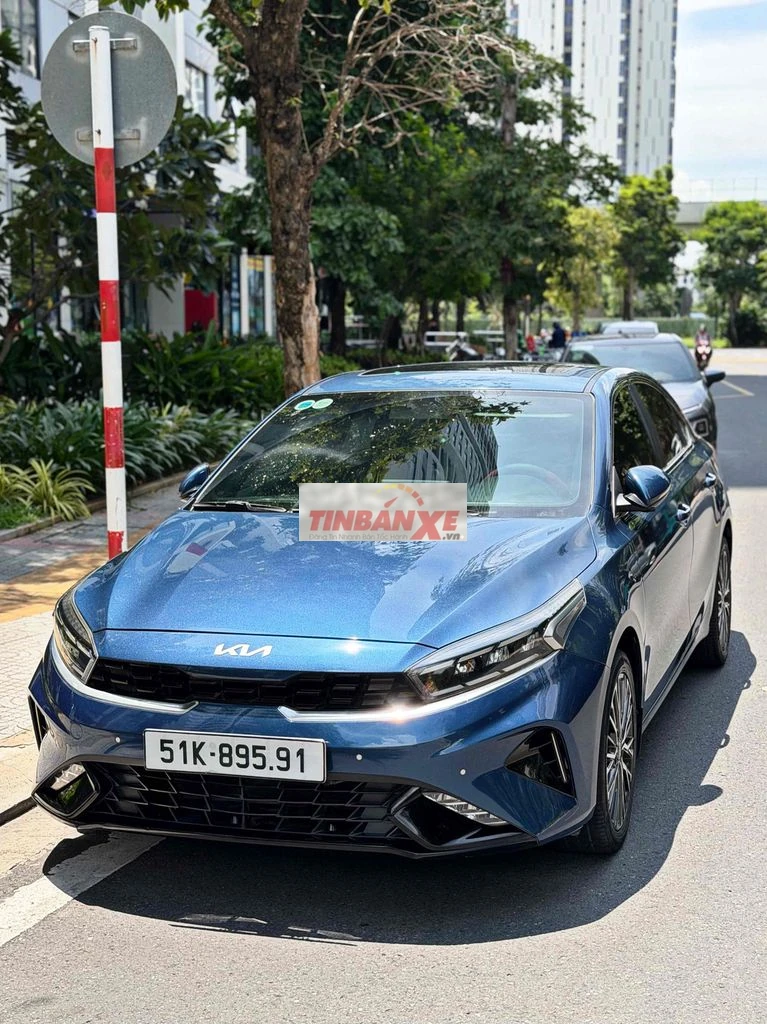 Kia K3 1.6 AT Premium 2022 Xanh