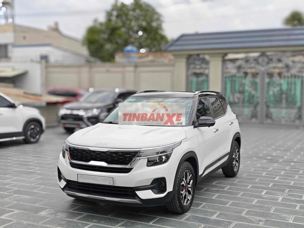 Kia Seltos 2022 1.4 Turbo Luxury Trắng nóc đen