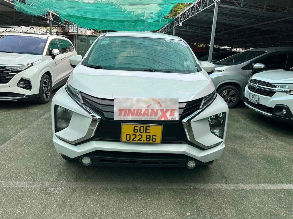 Mitsubishi Xpander Trắng Số sàn