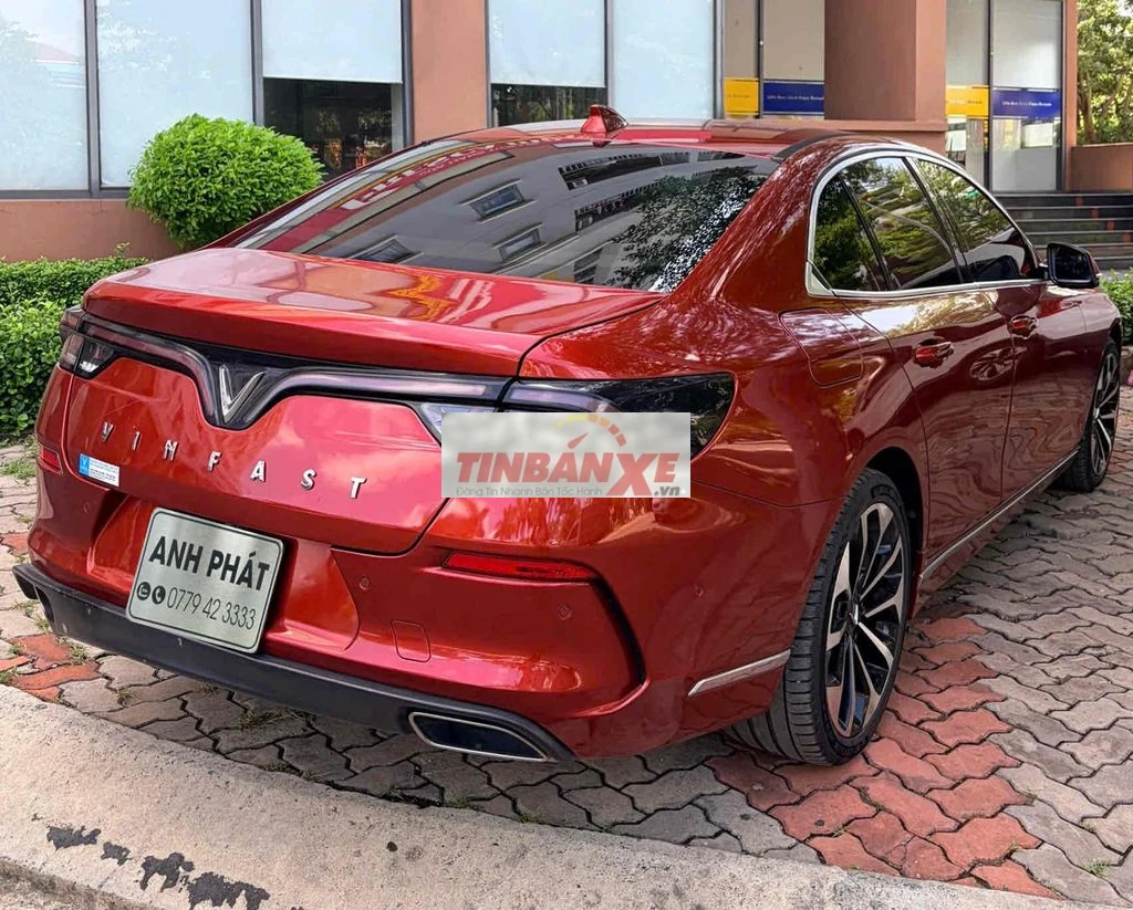 VinFast Lux A 2.0 Premium 2019 Đỏ