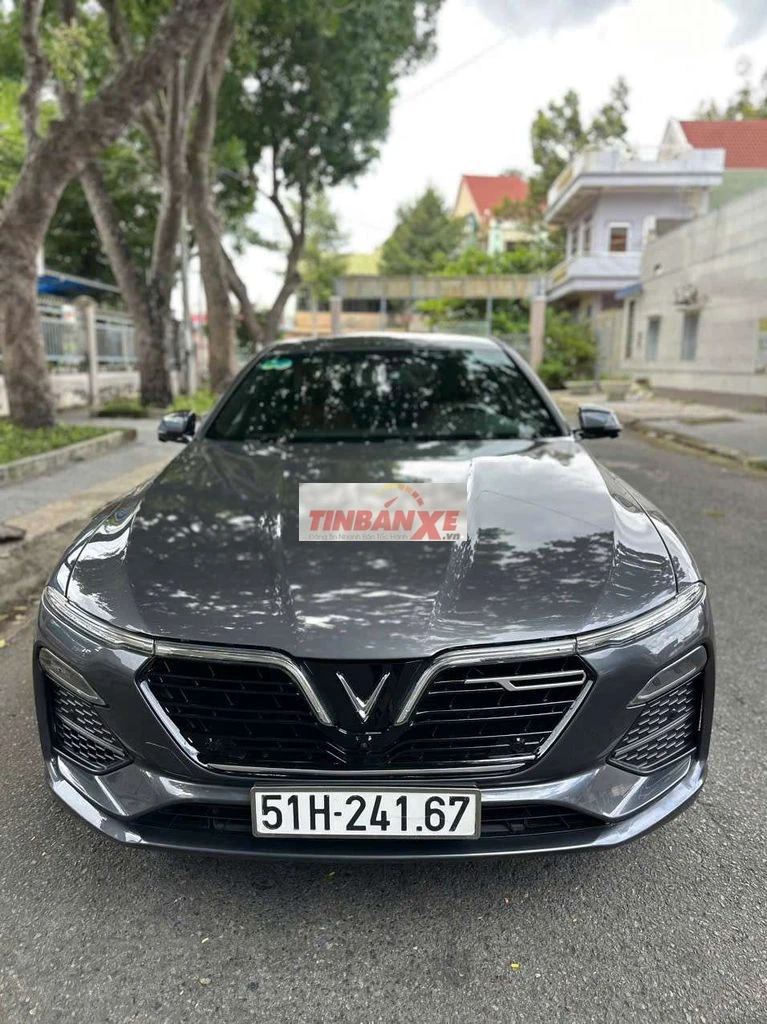VinFast Lux A Pre 2019 Xám 5 chỗ
