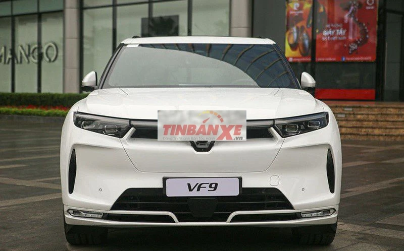 Xe điện Vinfast VF9 Trắng giá cực kỳ ưu đãi