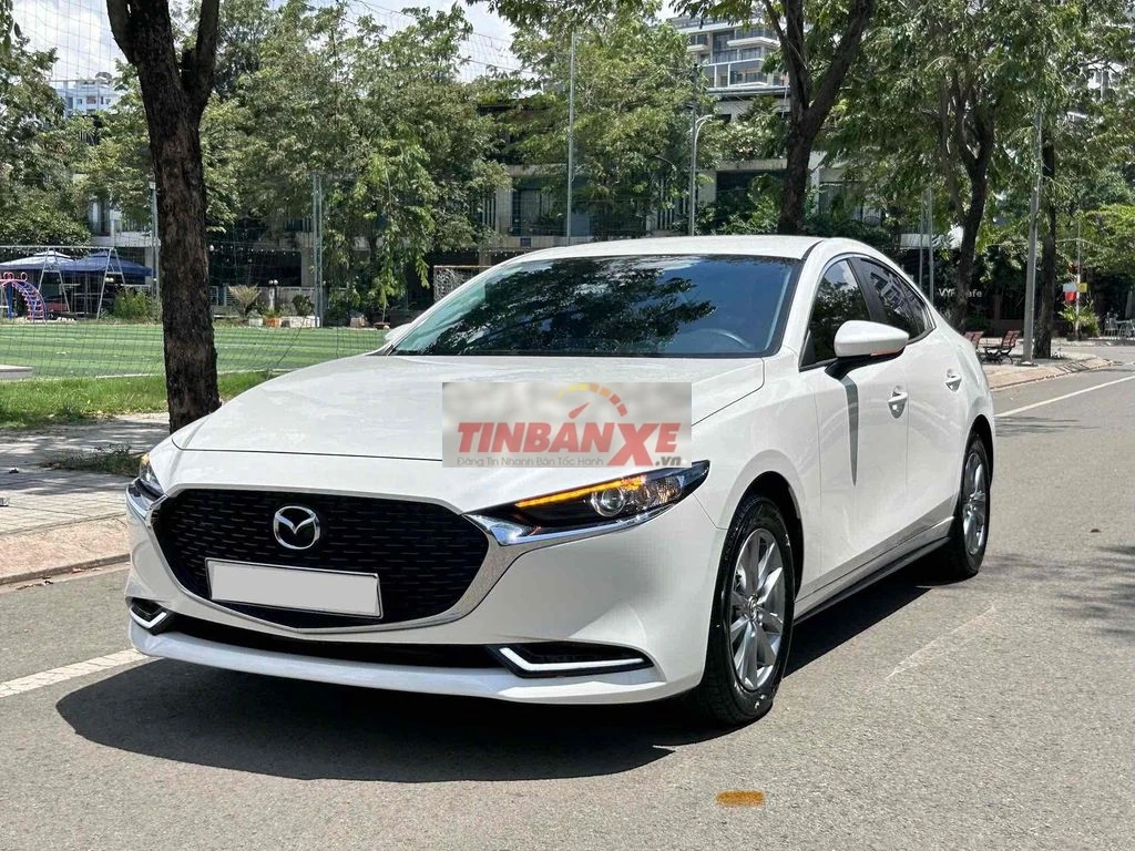 Mazda Mazda 3 Luxury 2025 Trắng 7.800km