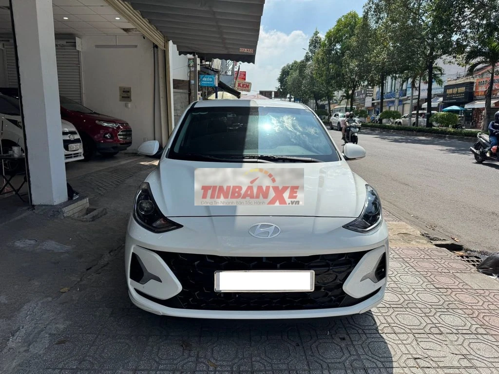Hyundai i10 1.2 AT Hatchback 2025 Trắng | 9,000 Km