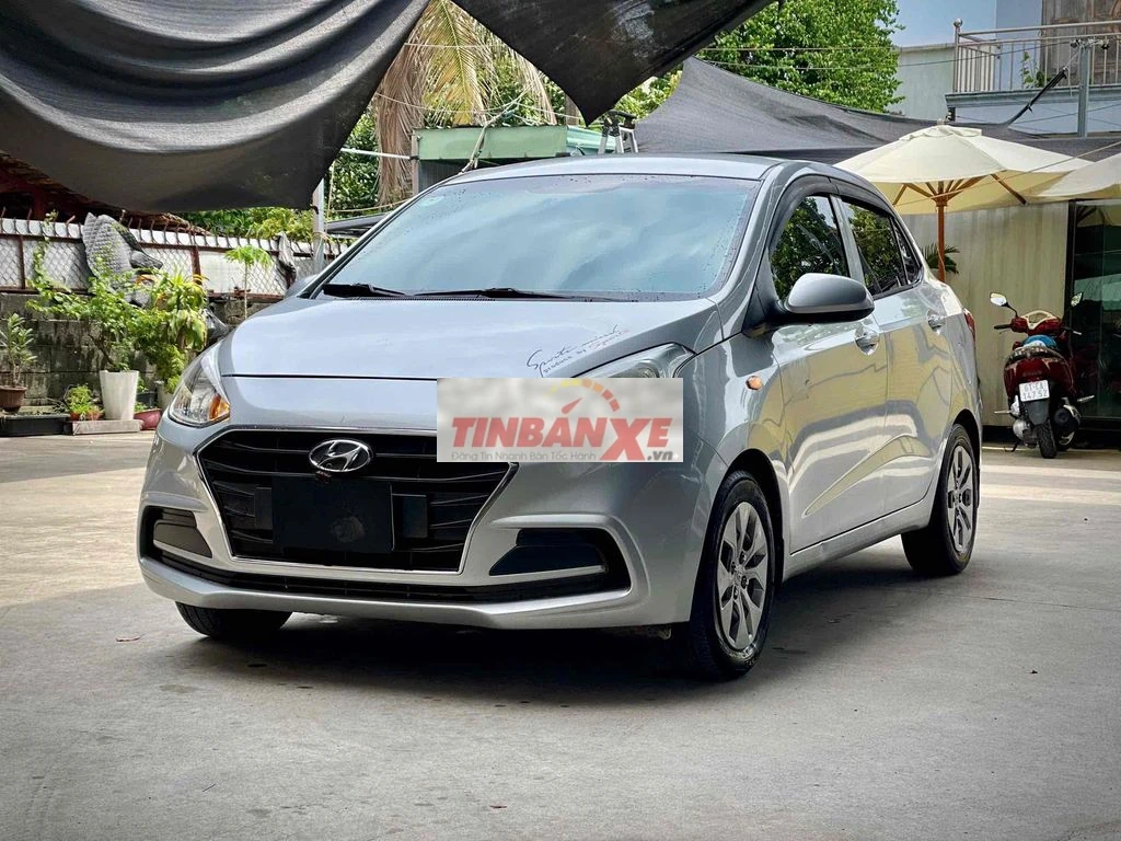 Hyundai Grand i10 Sedan Base 1.2 Mt 2018 Bạc