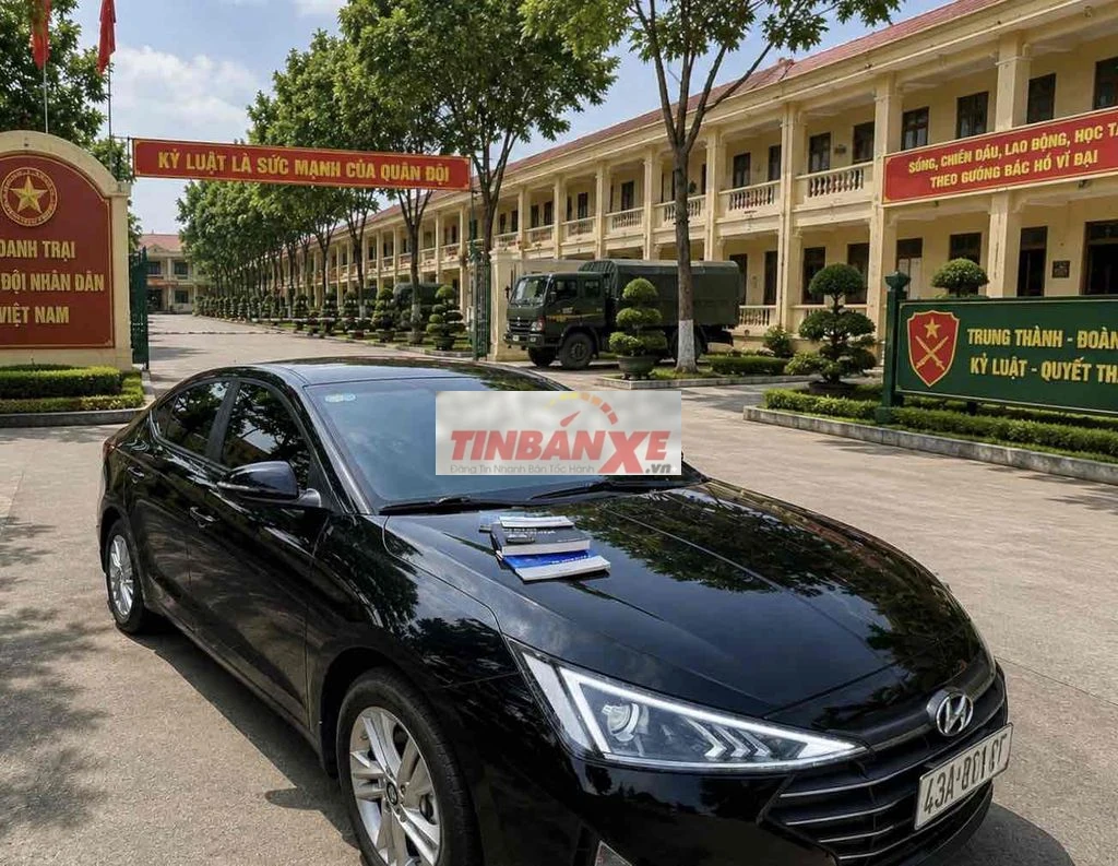 Hyundai Elantra, xe gia đình, bảo dưỡng hãng