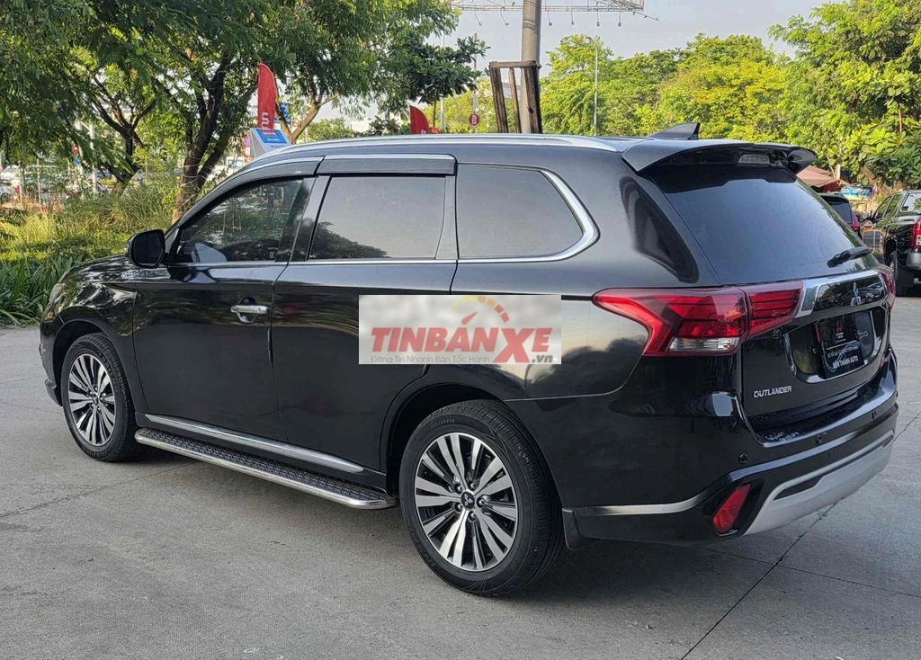 Mitsubishi Outlander CVT 2023 Đen 83.000 km