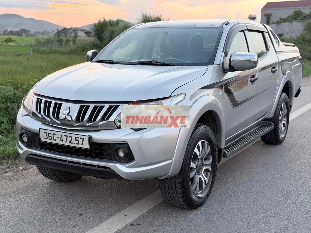 Mitsubishi Triton 2016 Bạc