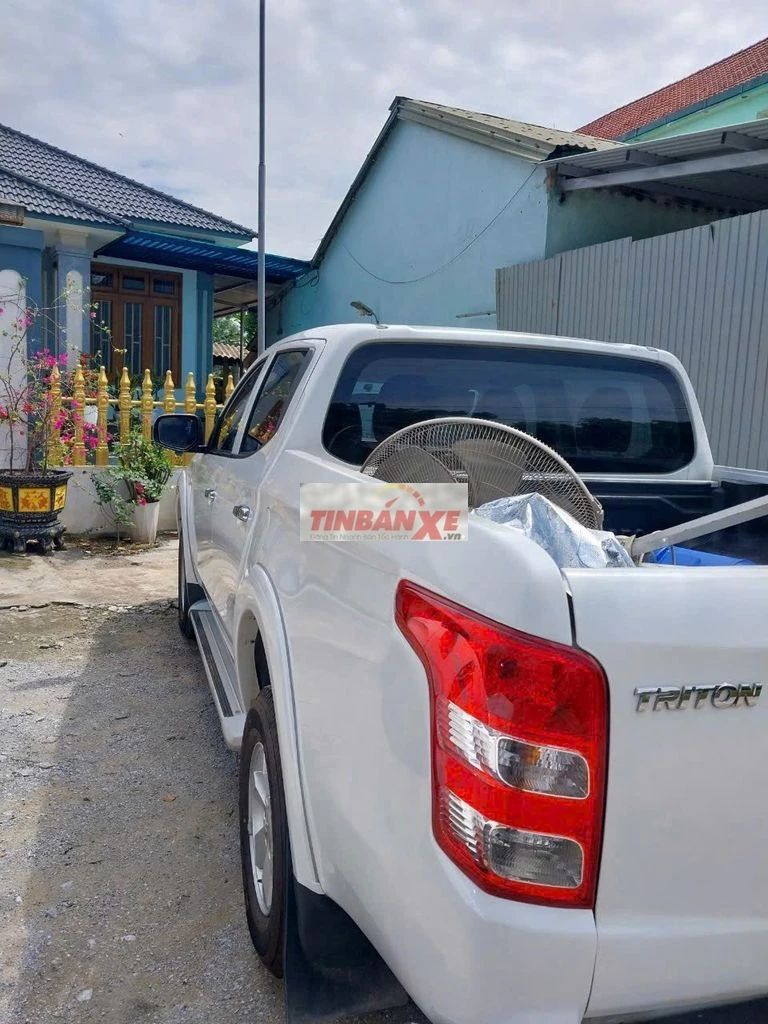 Mitsubishi Triton 2019 số tự động Trắng