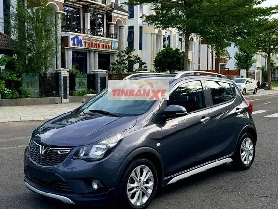 VinFast Fadil 2021 Base Xám 90.000 km