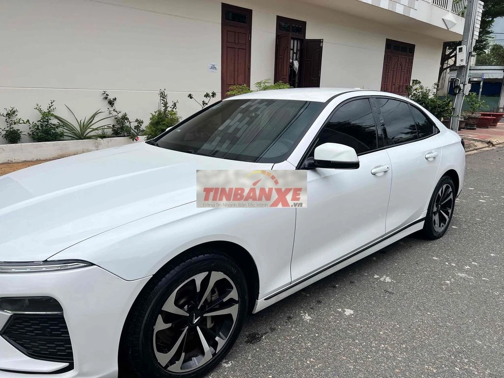 VinFast Lux A2.0 Base 2022 Trắng 127583km