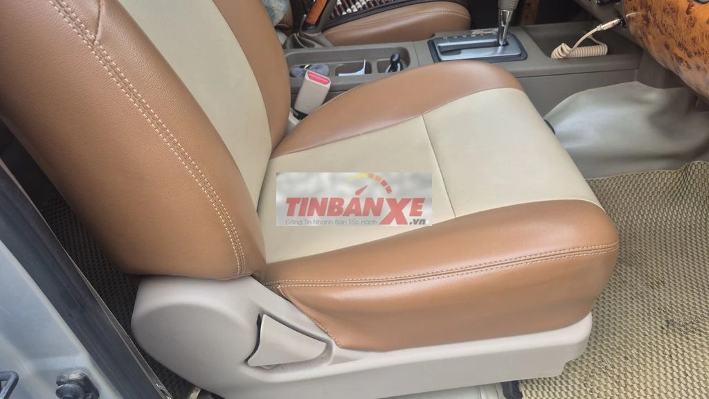 Nissan Navara 2012 Bạc Tự động