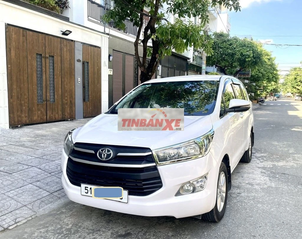 TOYOTA INNOVA 2019 E chính chủ xe gia đình: 372tr