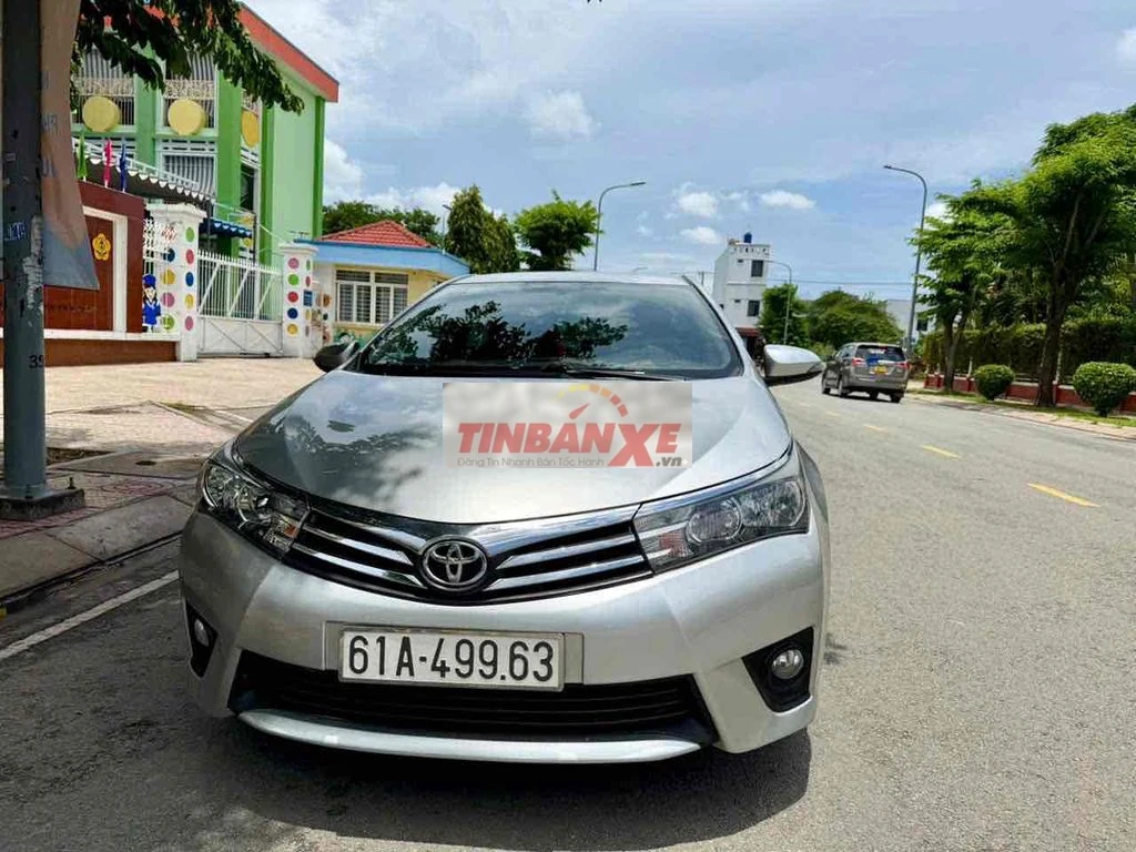 Toyota Corolla Altis 1.8G 2015 Bạc 140.000km