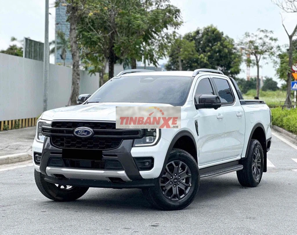 Ford Ranger Wildtrak 2 cầu Trắng