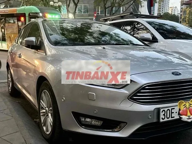 Ford Focus Titanium chính chủ