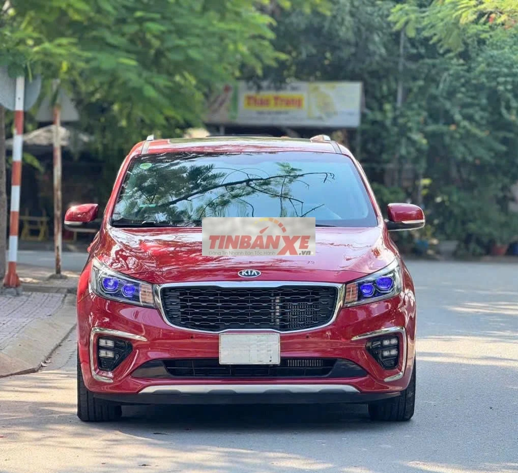Kia Sedona 2019 Dầu 70.000 km Đỏ