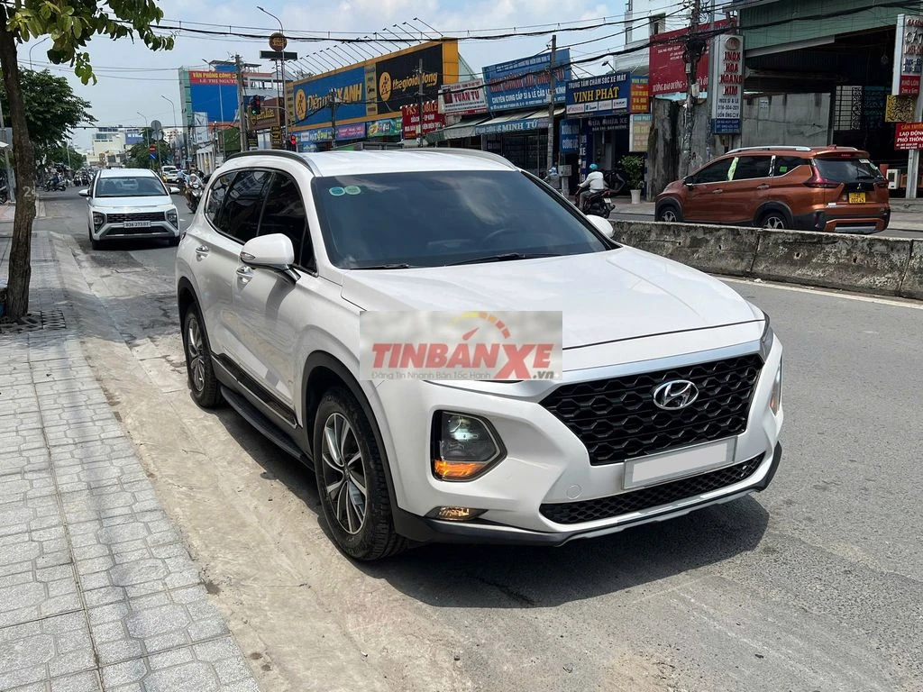 Hyundai Santafe 2020 máy dầu màu trắng