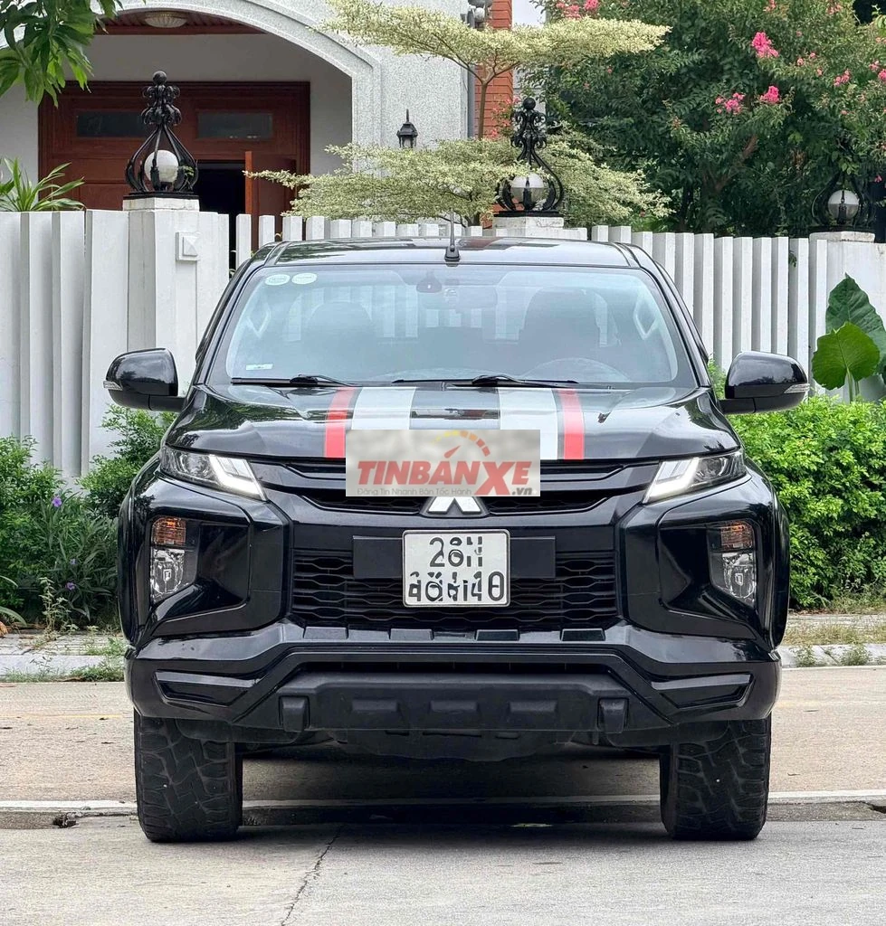 Mitsubishi Triton 4x2 AT Premium sản xuất 2020