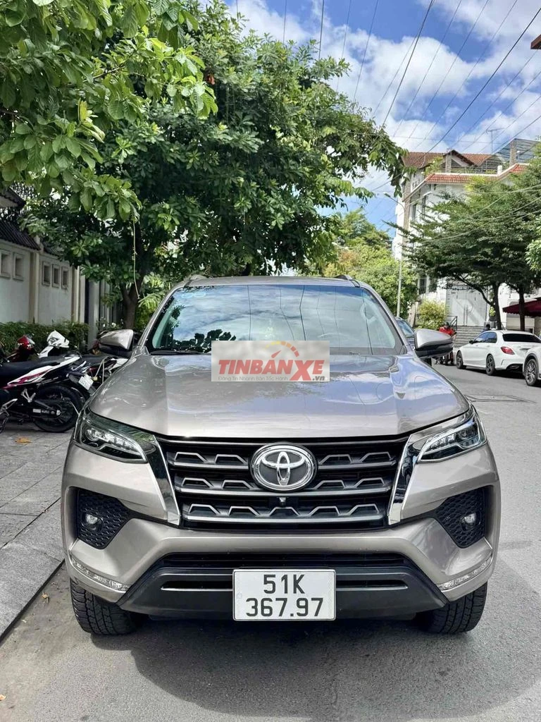Toyota Fortuner 2022 máy dầu số tự động odo 6v zin