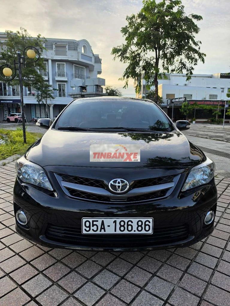 Corolla Altis 2011 2.0v 47.000 km siêu cọp