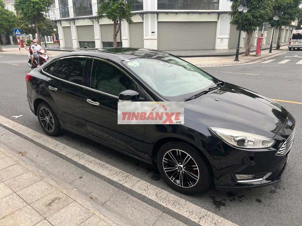 Ford Focus Titanium 2016 Đen 100000 km