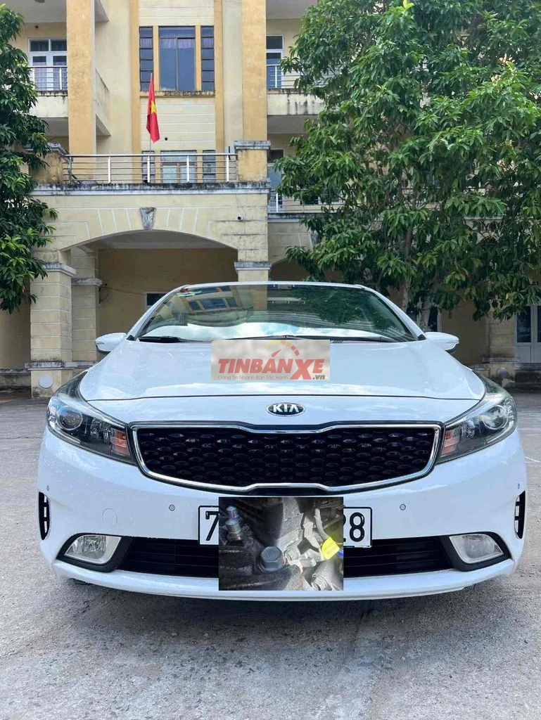 Kia Cerato 2016 bản full Trắng