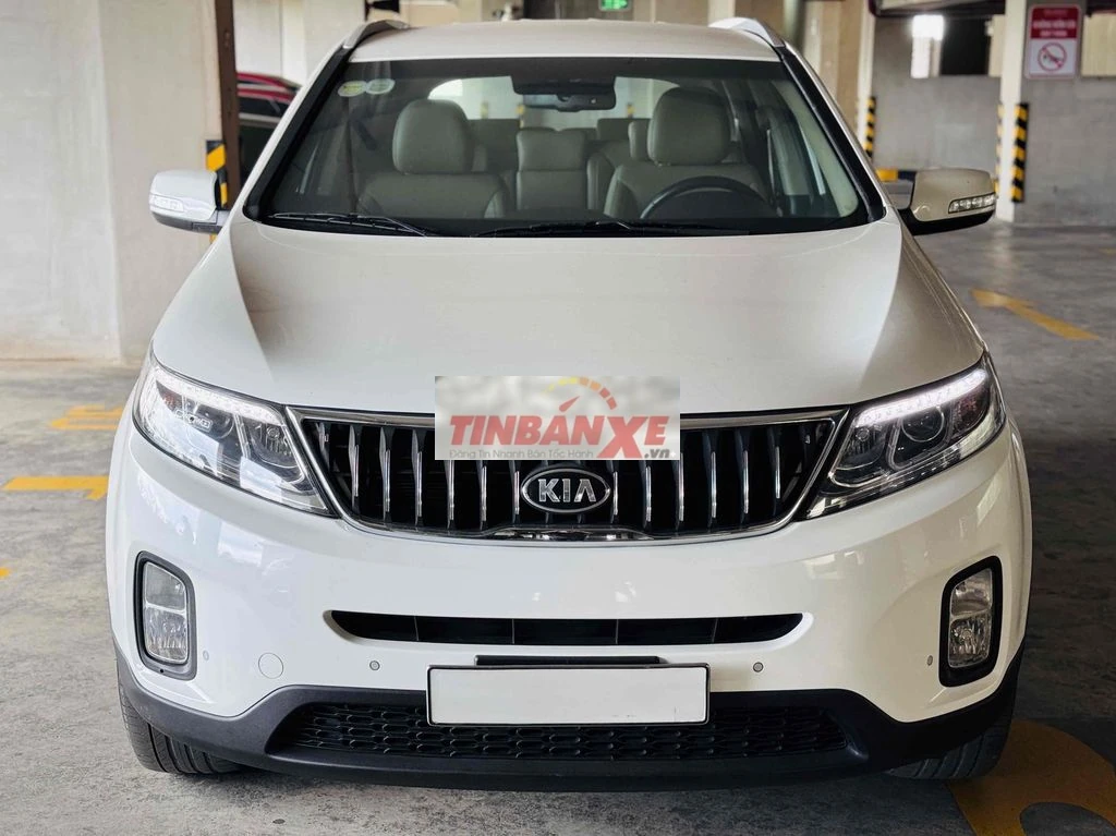 Kia Sorento 2020 2.4 GAT Deluxe Trắng 66.000km