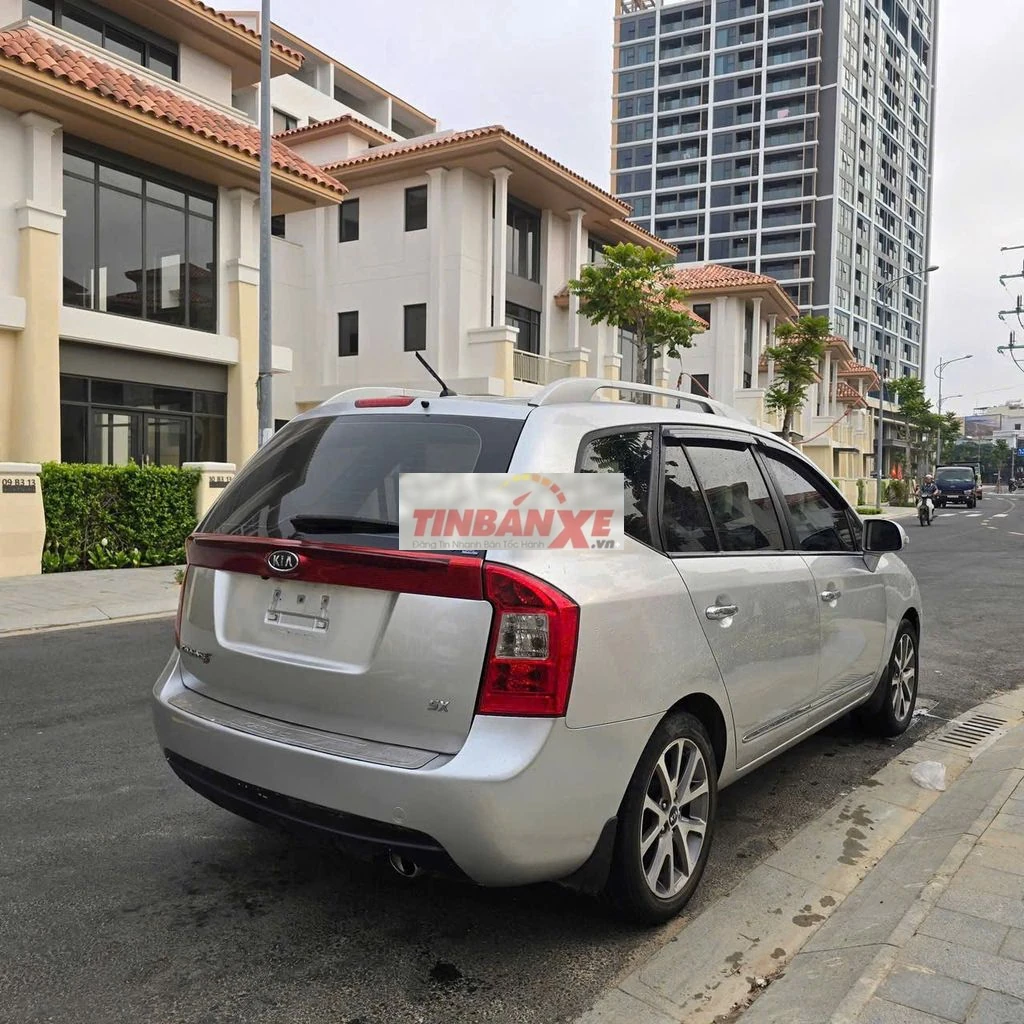 Kia Carens S 2014 Số sàn Bạc