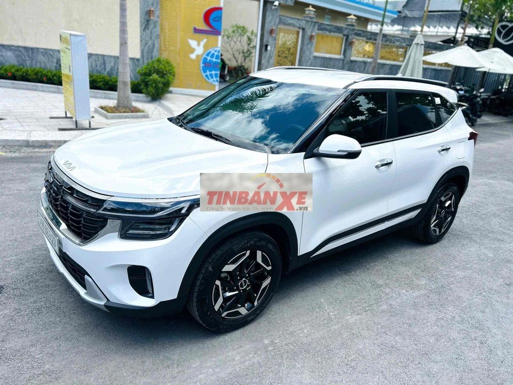 KIA Seltos 1.5 Luxury 2026 - 4k km - Sơn zin 100%