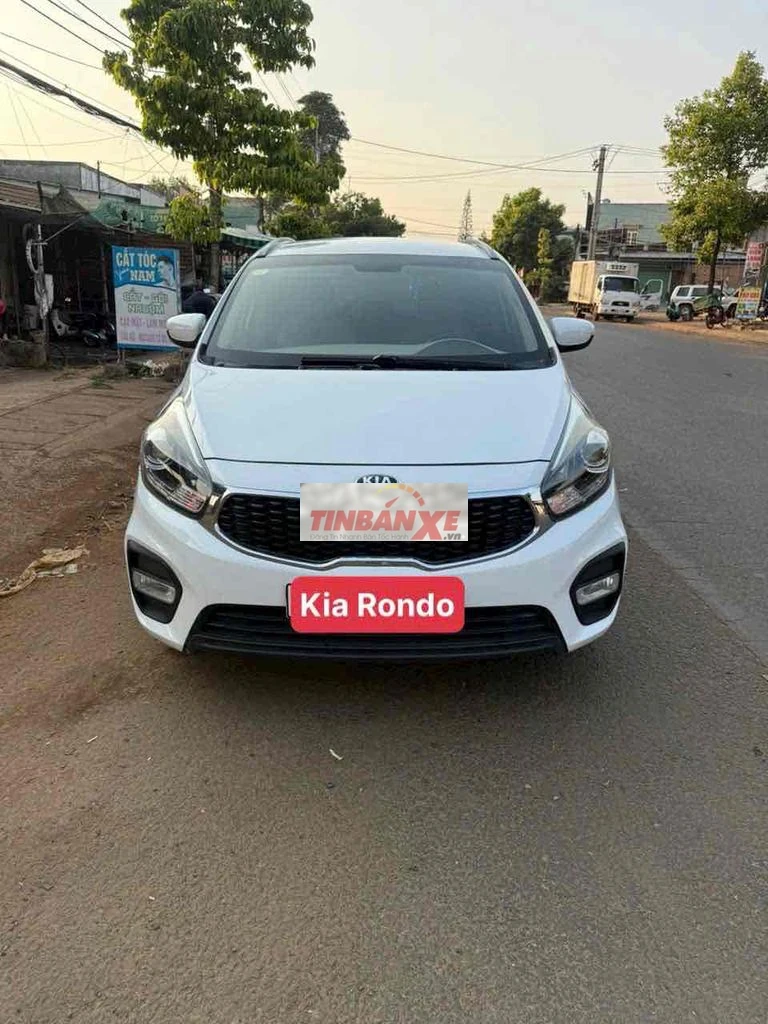 Kia Rondo 2018 MT máy xăng bao chất