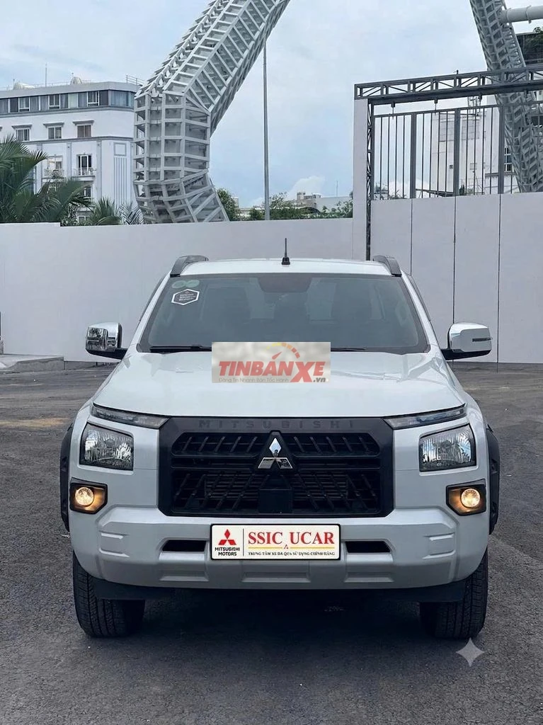 Mitsubishi Triton GLX 2025 Trắng 13.683 Km