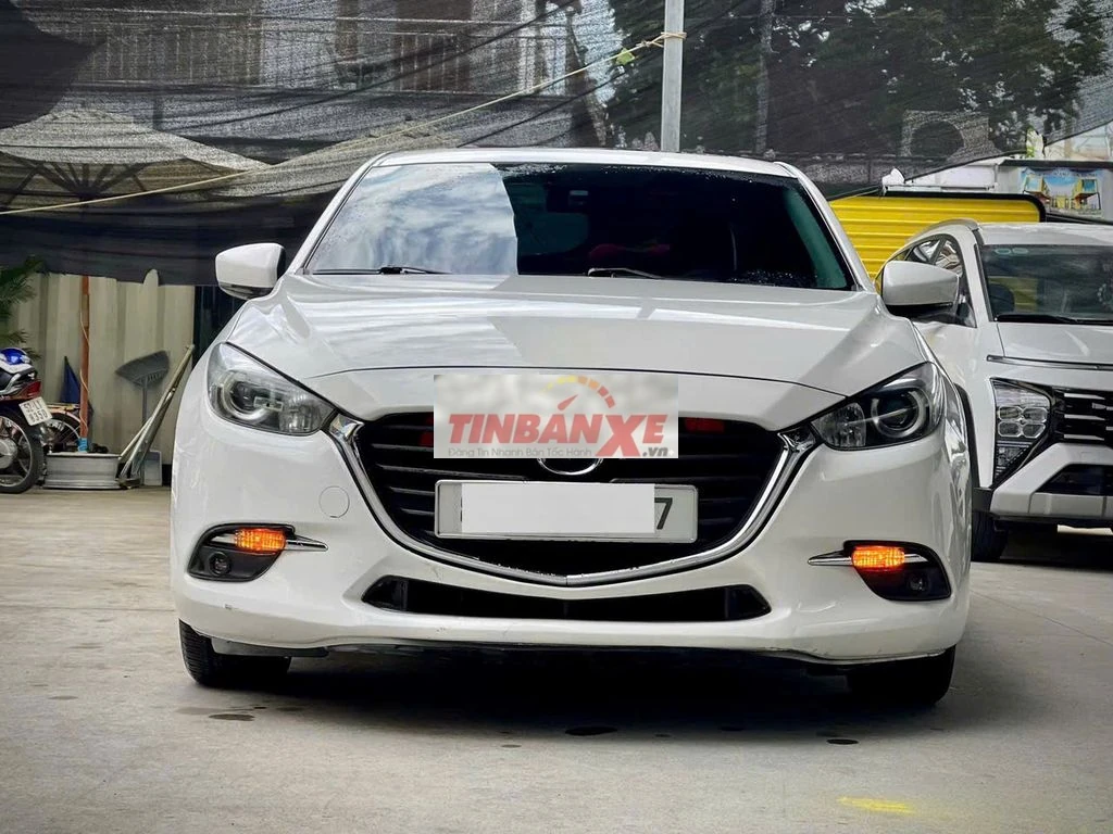 Mazda Mazda 3 FL 2020 Trắng 80.000 km